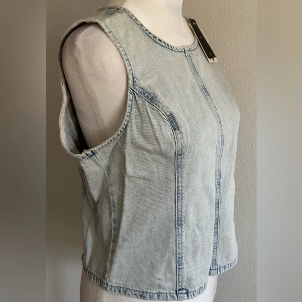 Levi's Premium Women's Topanga Light Blue Denim Tank Top - Picture 4 of 5